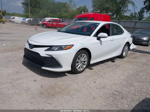4T1C11AK3RU870990 2024 TOYOTA CAMRY - Image 2