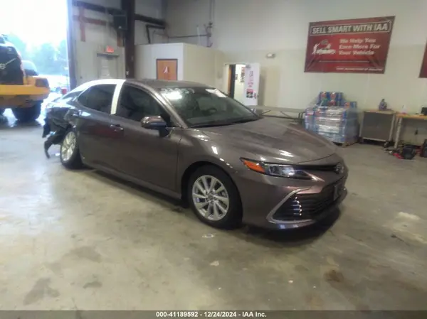 4T1C11AK3RU872142 2024 TOYOTA CAMRY - Image 1