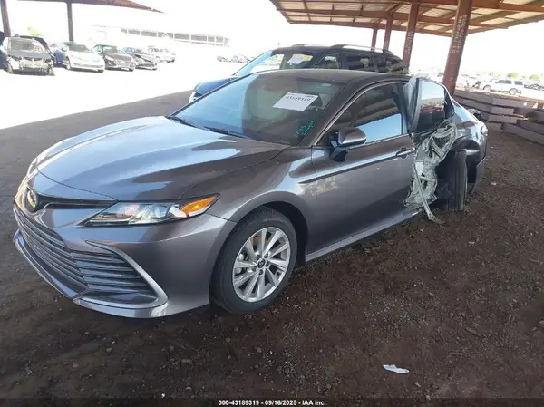 4T1C11AK3RU873632 2024 TOYOTA CAMRY - Image 2
