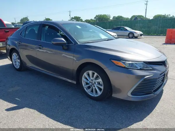 4T1C11AK3RU891046 2024 TOYOTA CAMRY - Image 1