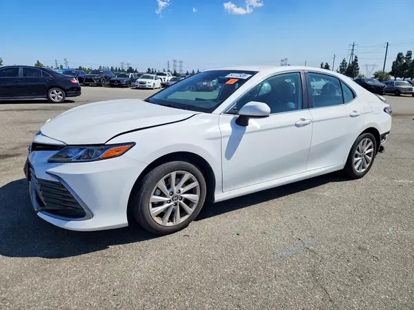 4T1C11AK3RU903969 2024 TOYOTA CAMRY - Image 1