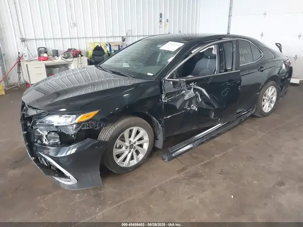 4T1C11AK3RU911831 2024 TOYOTA CAMRY - Image 2