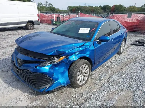 4T1C11AK4LU300794 2020 TOYOTA CAMRY - Image 2