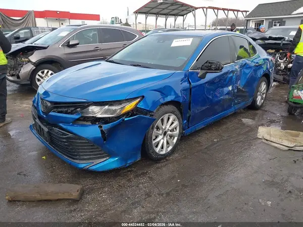 4T1C11AK4LU316428 2020 TOYOTA CAMRY - Image 2