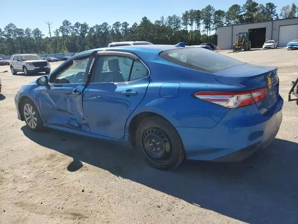 4T1C11AK4LU317367 2020 TOYOTA CAMRY - Image 2