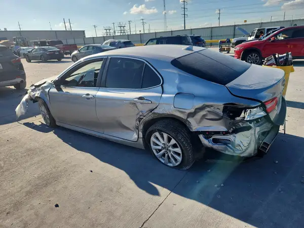 4T1C11AK4LU323170 2020 TOYOTA CAMRY - Image 2