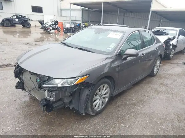4T1C11AK4LU331558 2020 TOYOTA CAMRY - Image 2