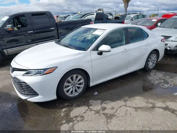 4T1C11AK4LU333293 2020 TOYOTA CAMRY - Image 2