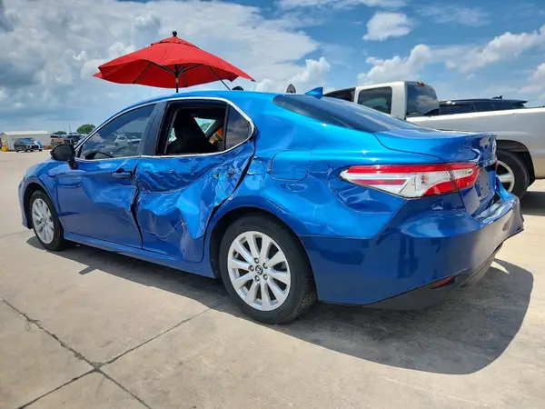 4T1C11AK4LU340356 2020 TOYOTA CAMRY - Image 2