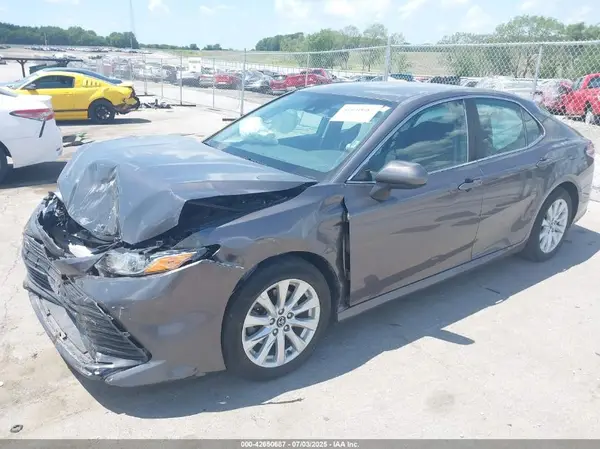 4T1C11AK4LU344598 2020 TOYOTA CAMRY - Image 2