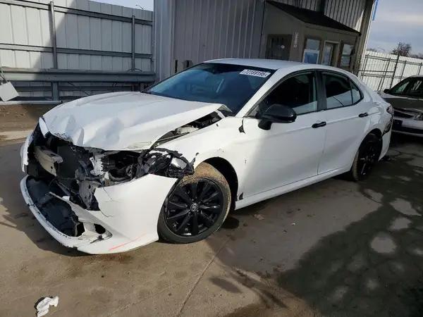4T1C11AK4LU364494 2020 TOYOTA CAMRY - Image 1