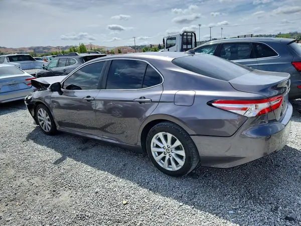 4T1C11AK4LU364723 2020 TOYOTA CAMRY - Image 2
