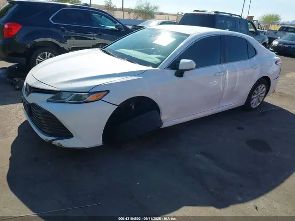 4T1C11AK4LU369470 2020 TOYOTA CAMRY - Image 2