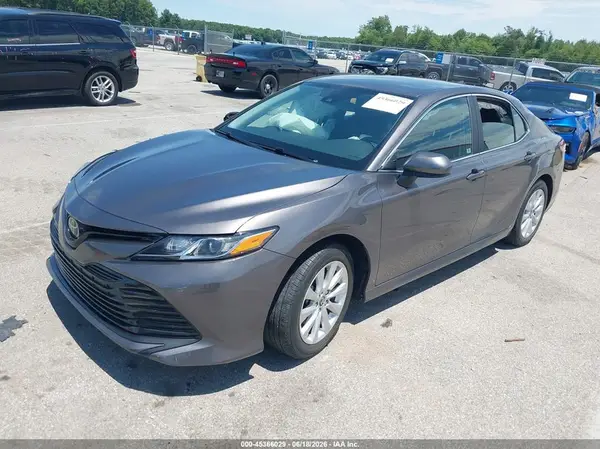 4T1C11AK4LU384079 2020 TOYOTA CAMRY - Image 2