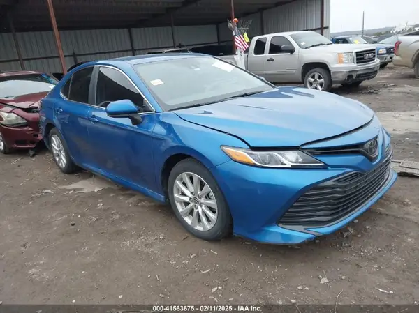 4T1C11AK4LU393204 2020 TOYOTA CAMRY - Image 1