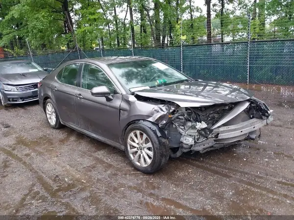 4T1C11AK4LU395468 2020 TOYOTA CAMRY - Image 1
