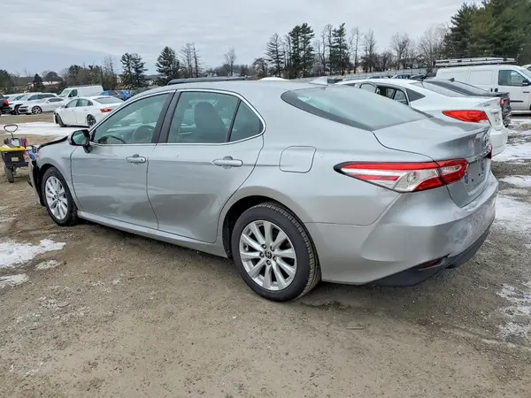 4T1C11AK4LU402306 2020 TOYOTA CAMRY - Image 2
