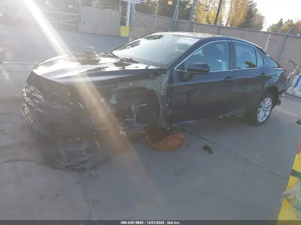 4T1C11AK4LU511459 2020 TOYOTA CAMRY - Image 2