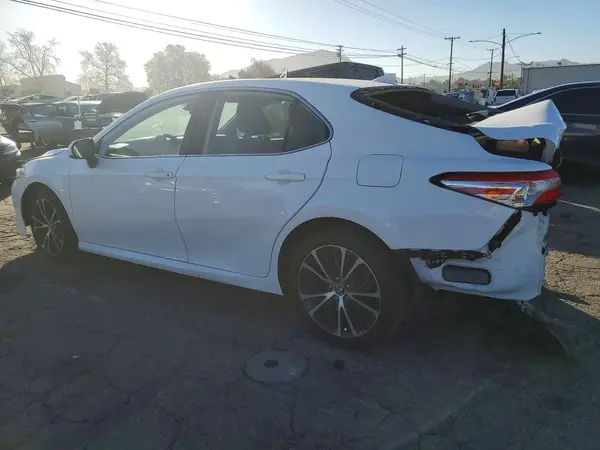 4T1C11AK4LU857642 2020 TOYOTA CAMRY - Image 2