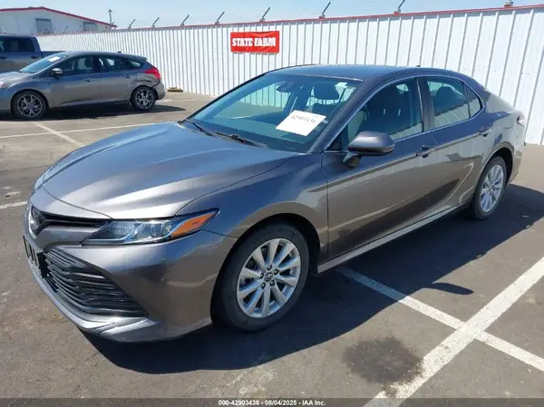 4T1C11AK4LU886221 2020 TOYOTA CAMRY - Image 2