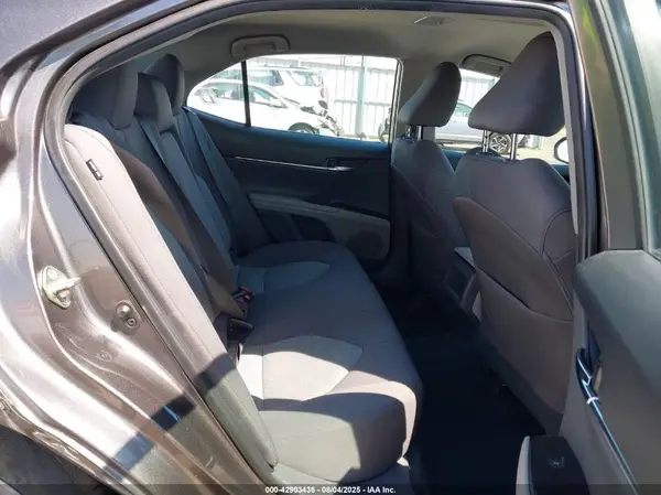 4T1C11AK4LU886221 2020 TOYOTA CAMRY - Image 8