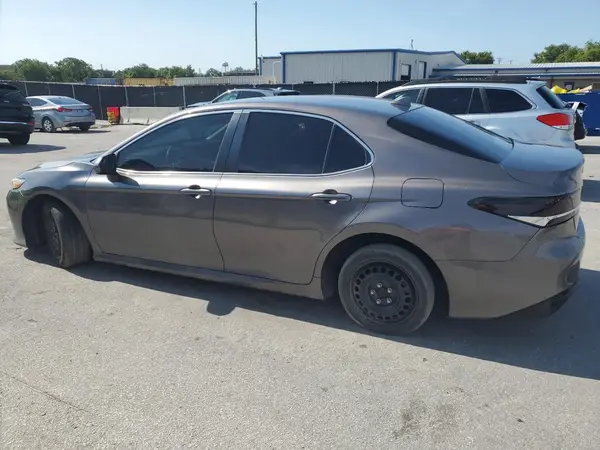 4T1C11AK4LU887157 2020 TOYOTA CAMRY - Image 2
