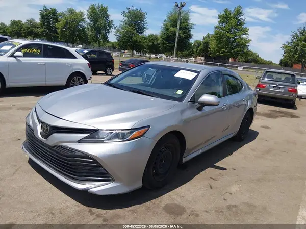 4T1C11AK4LU889524 2020 TOYOTA CAMRY - Image 2