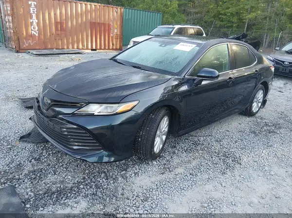 4T1C11AK4LU890057 2020 TOYOTA CAMRY - Image 2