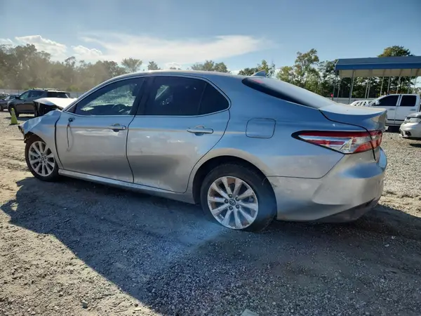 4T1C11AK4LU890625 2020 TOYOTA CAMRY - Image 2
