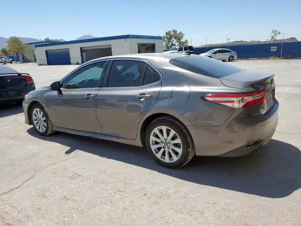 4T1C11AK4LU892701 2020 TOYOTA CAMRY - Image 2