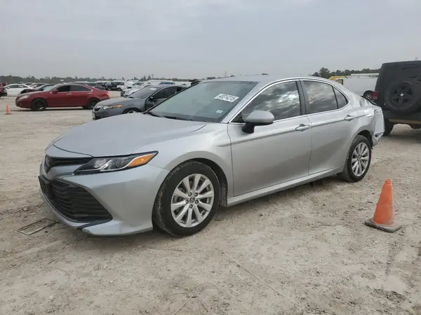 4T1C11AK4LU902370 2020 TOYOTA CAMRY - Image 1
