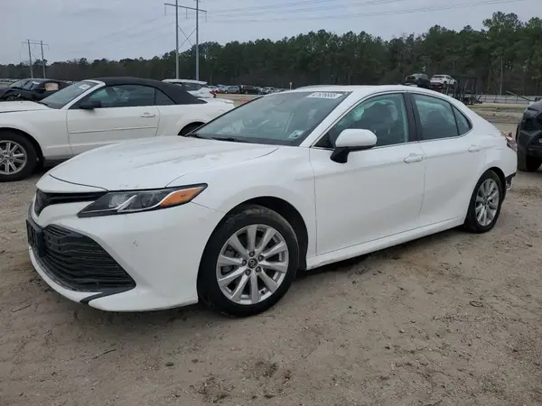 4T1C11AK4LU930850 2020 TOYOTA CAMRY - Image 1