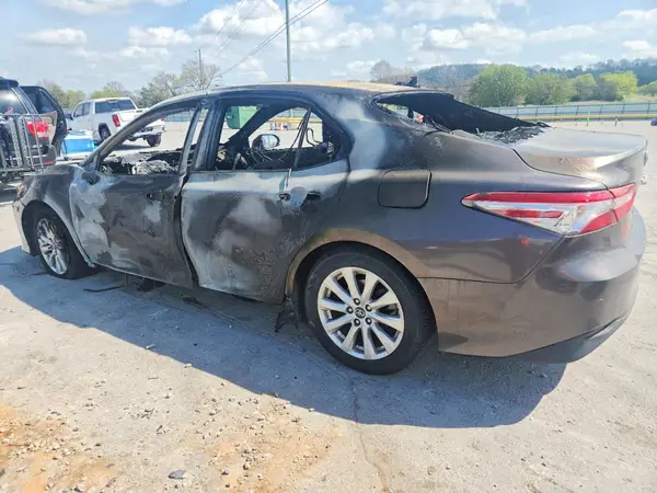 4T1C11AK4LU930914 2020 TOYOTA CAMRY - Image 2