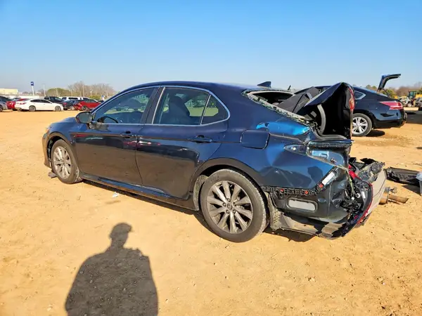 4T1C11AK4LU935787 2020 TOYOTA CAMRY - Image 2