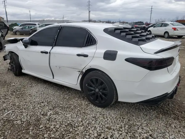 4T1C11AK4LU939600 2020 TOYOTA CAMRY - Image 2