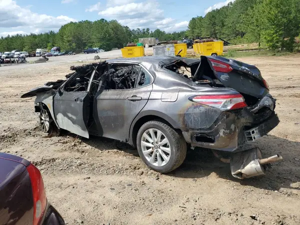 4T1C11AK4LU945803 2020 TOYOTA CAMRY - Image 2