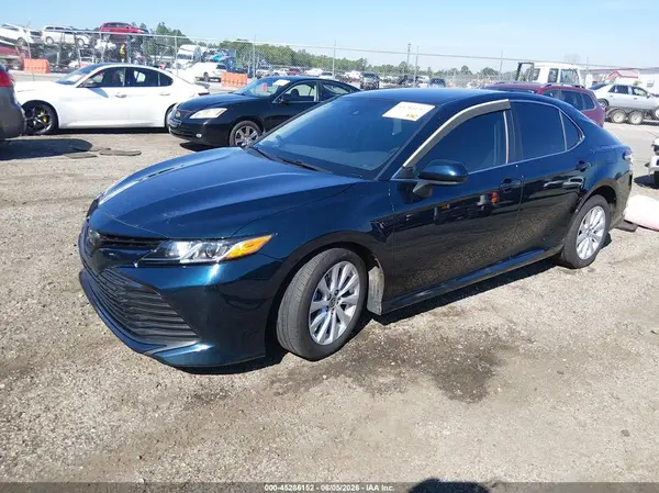 4T1C11AK4LU945851 2020 TOYOTA CAMRY - Image 2