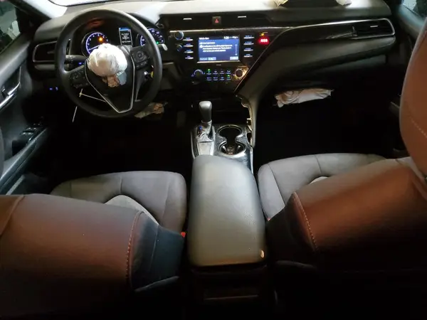 4T1C11AK4LU960978 2020 TOYOTA CAMRY - Image 8