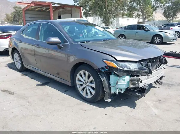 4T1C11AK4LU961421 2020 TOYOTA CAMRY - Image 1