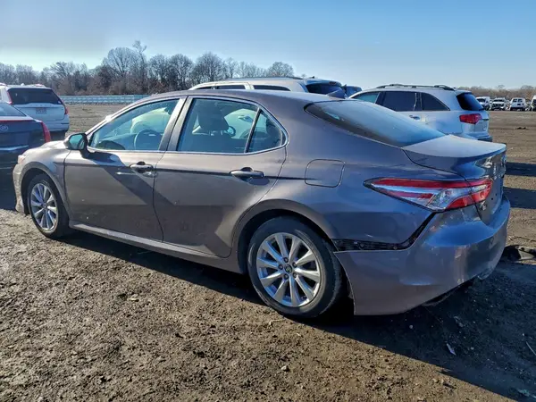 4T1C11AK4LU963069 2020 TOYOTA CAMRY - Image 2