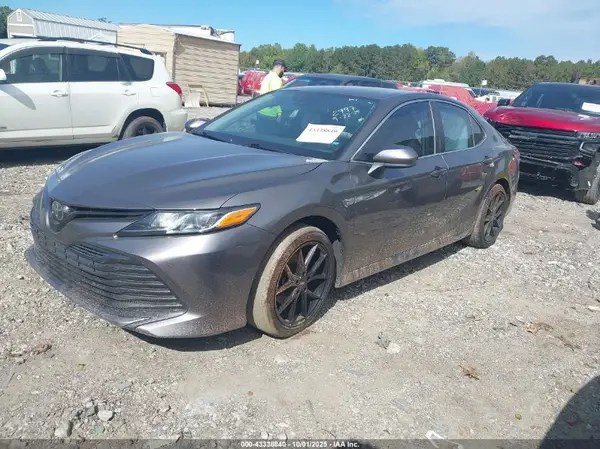 4T1C11AK4LU968353 2020 TOYOTA CAMRY - Image 2