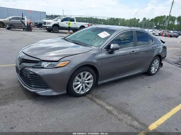 4T1C11AK4LU974458 2020 TOYOTA CAMRY - Image 2