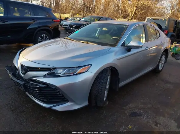 4T1C11AK4LU975626 2020 TOYOTA CAMRY - Image 2