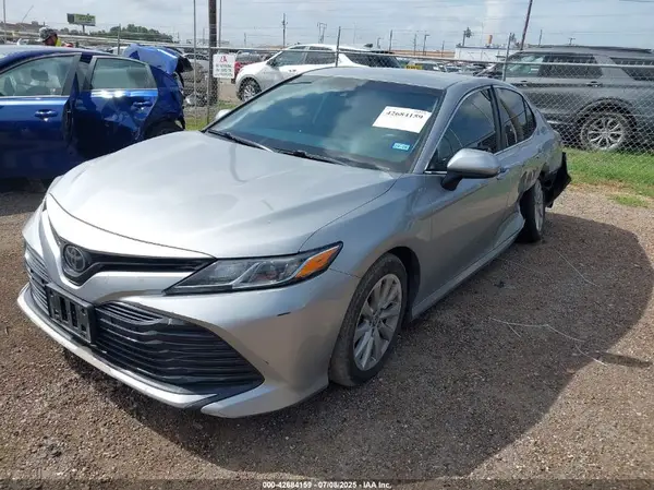 4T1C11AK4LU976534 2020 TOYOTA CAMRY - Image 2
