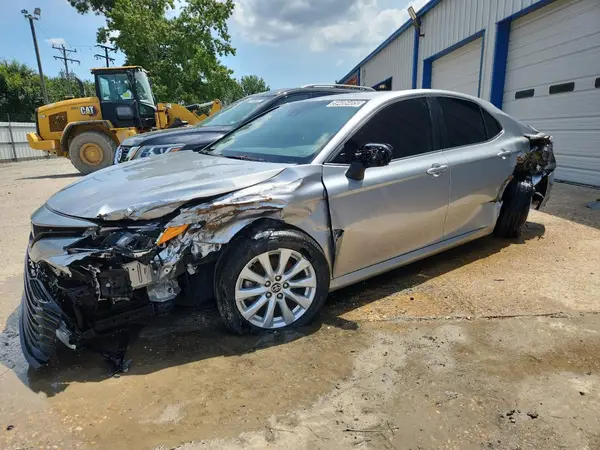 4T1C11AK4LU992118 2020 TOYOTA CAMRY - Image 1