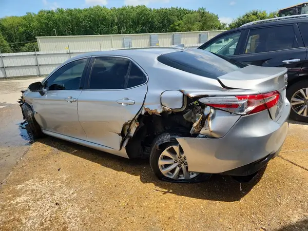 4T1C11AK4LU992118 2020 TOYOTA CAMRY - Image 2