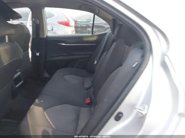 4T1C11AK4MU410729 2021 TOYOTA CAMRY - Image 8
