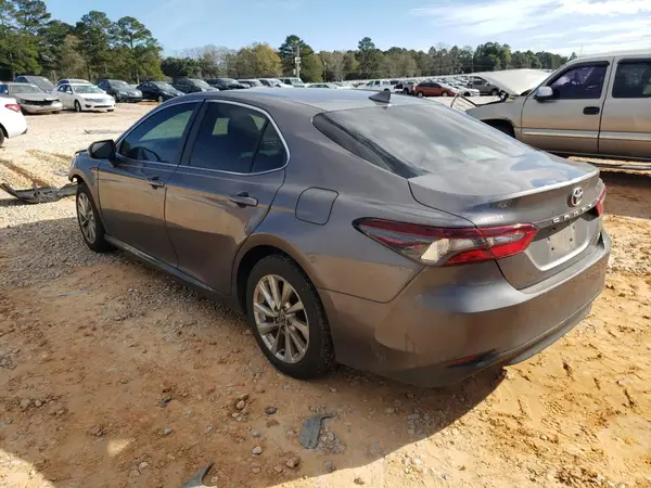 4T1C11AK4MU437199 2021 TOYOTA CAMRY - Image 2