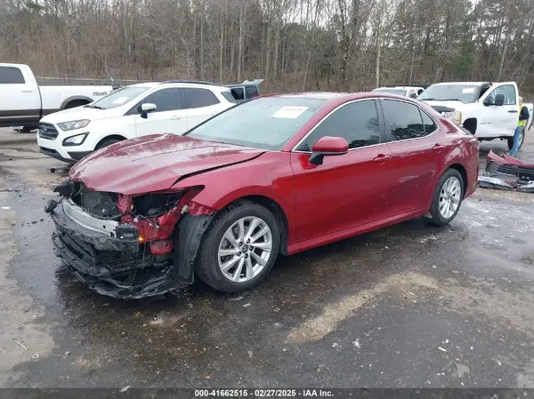 4T1C11AK4MU438272 2021 TOYOTA CAMRY - Image 2