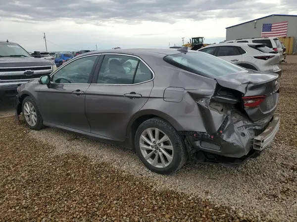 4T1C11AK4MU439972 2021 TOYOTA CAMRY - Image 2